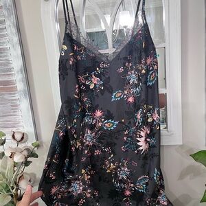 Victoria's Secret Black Floral Satin Chemise Sz Lg. Cami Date Night